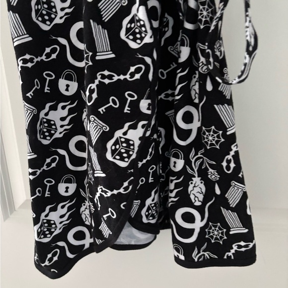 Nooworks Mini Wrap Dress Cotton When Odin Sleeps Printed Novelty - Picture 7 of 9